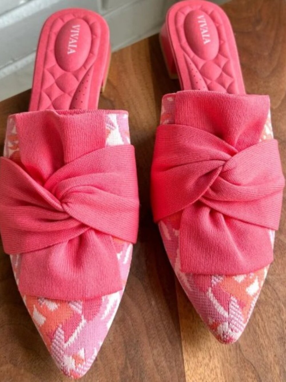 NEW Vivaia Pointed-Toe Knot Sandals (Yaffa Pro) in Coral Tropical 9.5 (41)